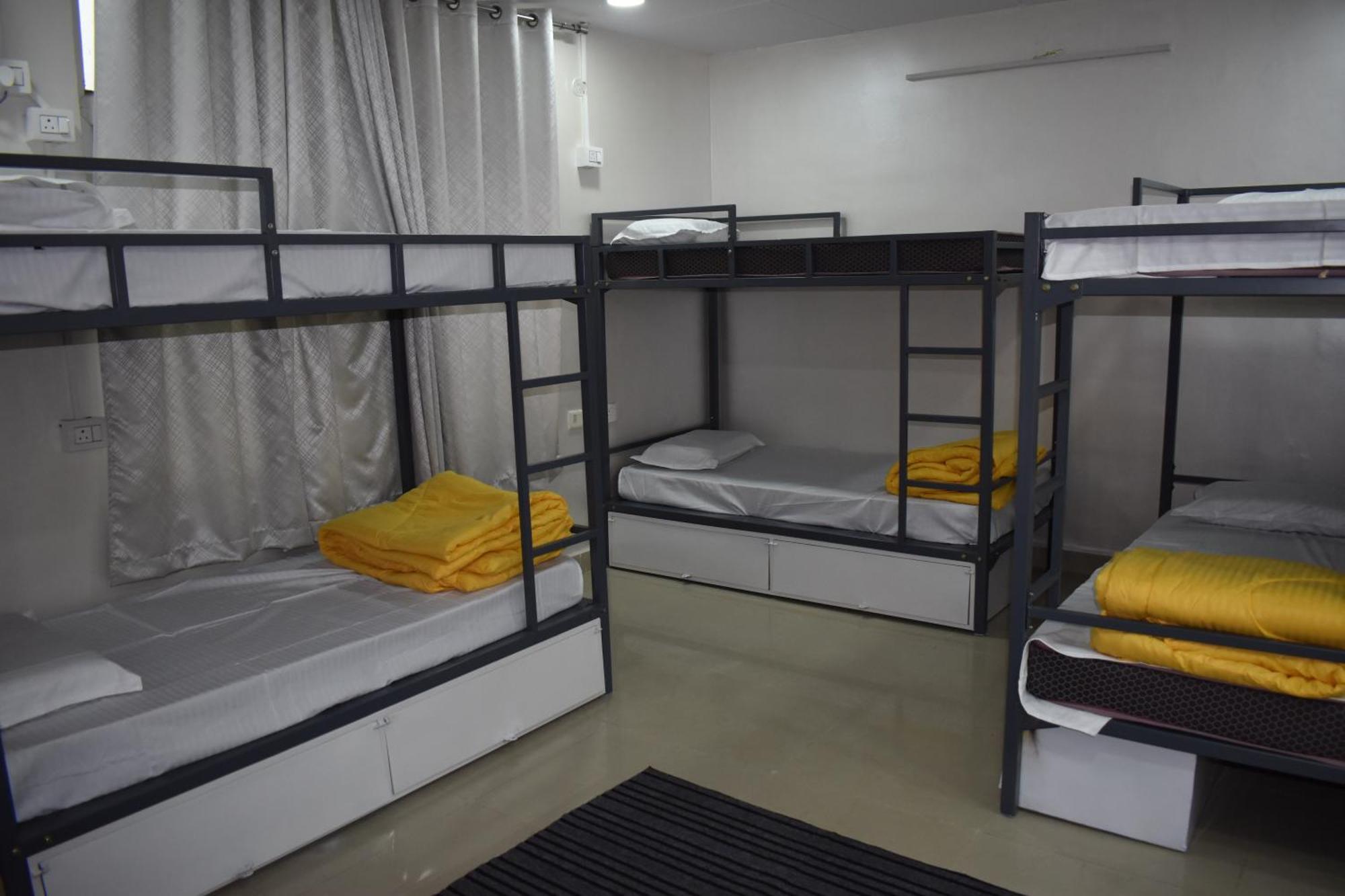 Hyderabad Wanderers Cave Hotell Eksteriør bilde